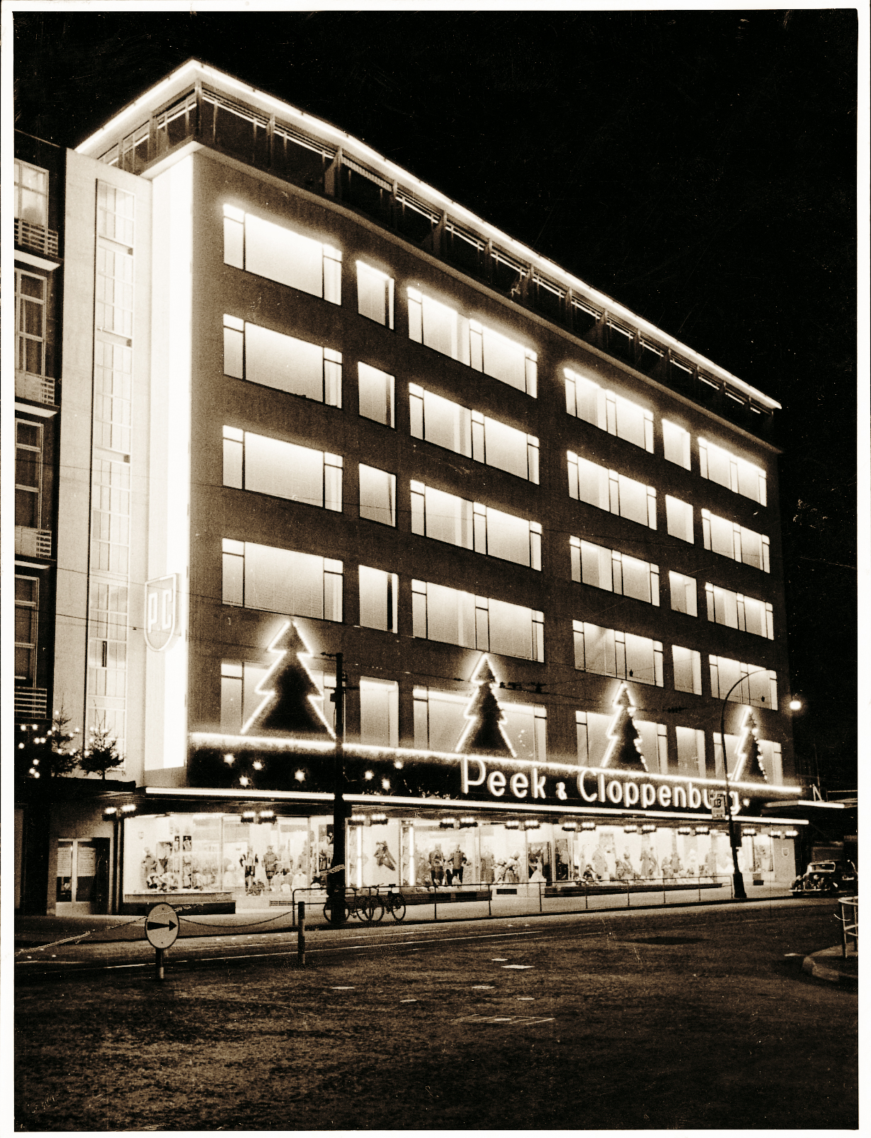 Frankfurt Store Frankfurt Store | 1960s