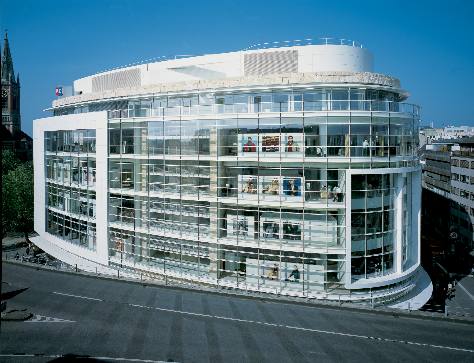 Düsseldorf Store Düsseldorf Store | 2000s